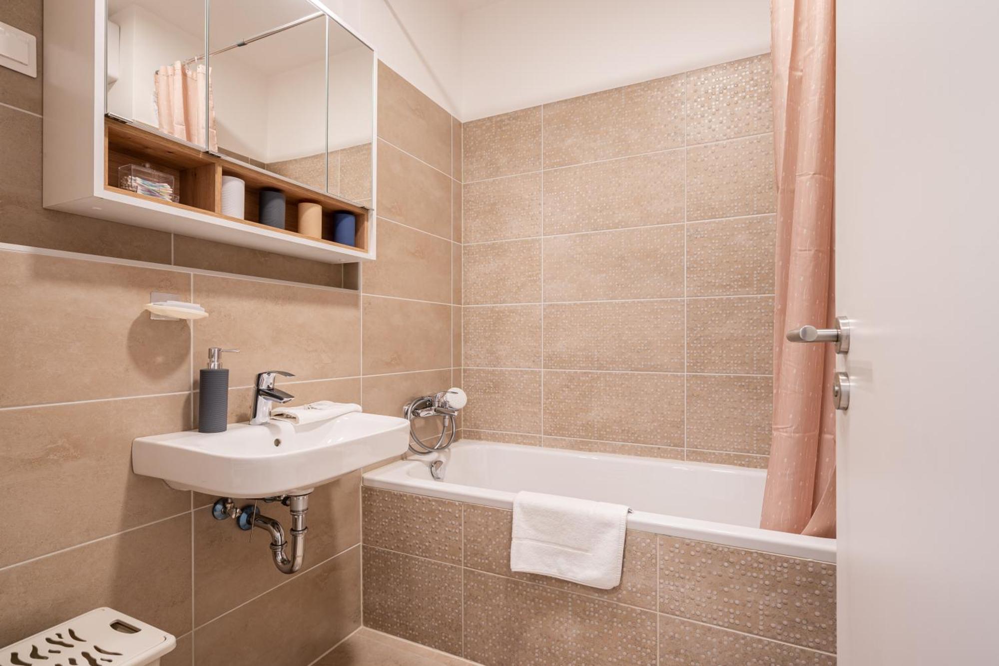 Peter Apartment With Terrace Budapest Esterno foto